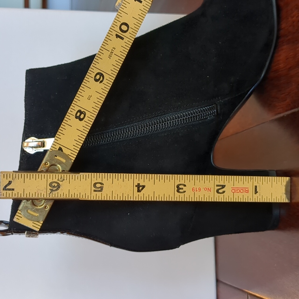 IVANKA TRUMP LUNDY BLACK SUEDE PATENT LEATHER BOOTS SIZE 6.5M - Picture 10 of 13